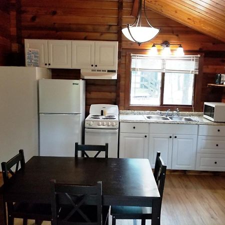 Lake Texoma Camping Resort Cabin 8 Willow Spring Экстерьер фото
