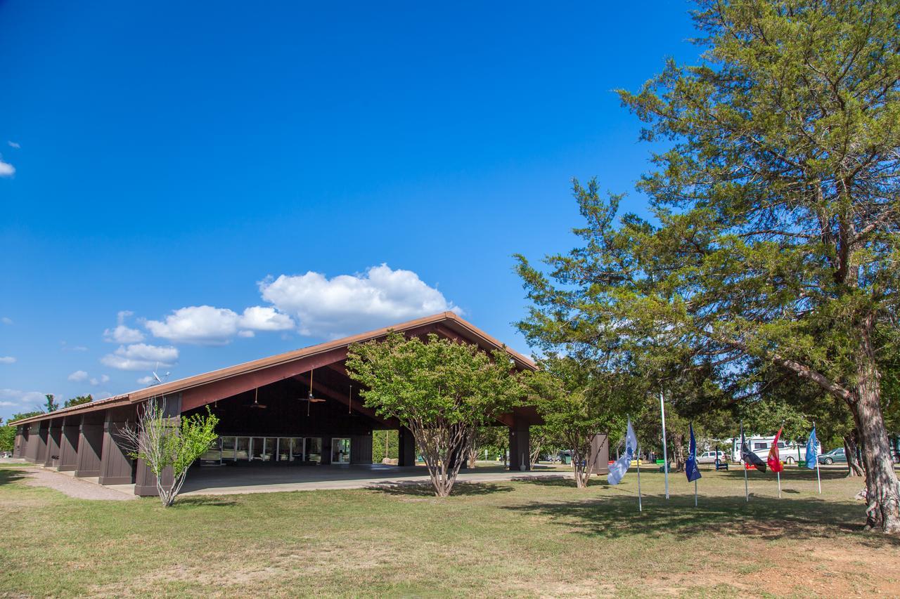 Lake Texoma Camping Resort Cabin 8 Willow Spring Экстерьер фото